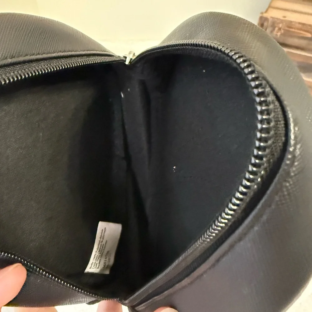 Bath & Body Works small cosmetic bag